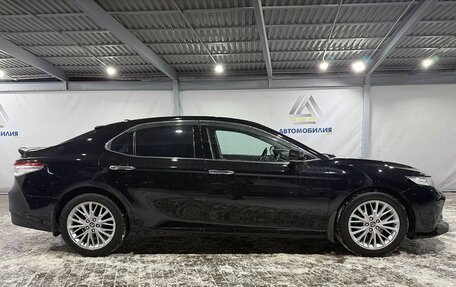 Toyota Camry, 2021 год, 3 499 000 рублей, 6 фотография