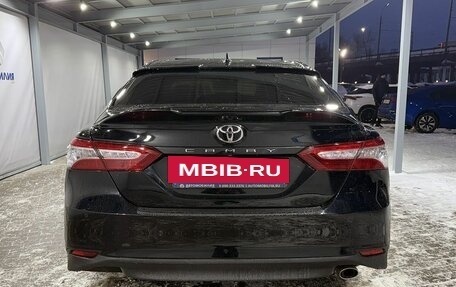 Toyota Camry, 2021 год, 3 499 000 рублей, 4 фотография