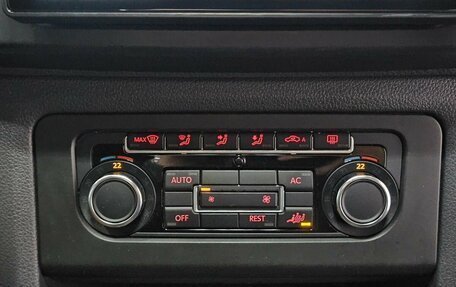 Volkswagen Amarok I рестайлинг, 2010 год, 3 099 000 рублей, 21 фотография