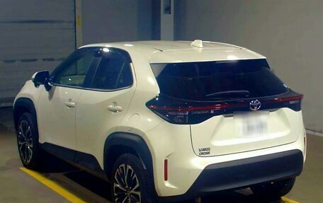 Toyota Yaris Cross, 2021 год, 2 475 000 рублей, 4 фотография