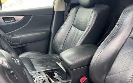 Infiniti FX II, 2008 год, 1 700 000 рублей, 17 фотография