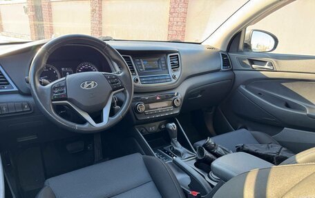 Hyundai Tucson III, 2016 год, 2 150 000 рублей, 13 фотография