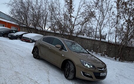 Opel Astra J, 2013 год, 890 000 рублей, 2 фотография