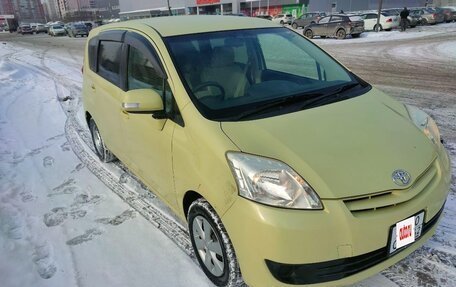 Toyota Passo Sette, 2011 год, 800 000 рублей, 3 фотография