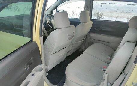 Toyota Passo Sette, 2011 год, 800 000 рублей, 8 фотография