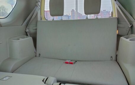 Toyota Passo Sette, 2011 год, 800 000 рублей, 12 фотография