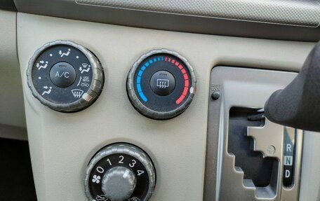 Toyota Passo Sette, 2011 год, 800 000 рублей, 17 фотография