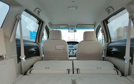 Toyota Passo Sette, 2011 год, 800 000 рублей, 10 фотография