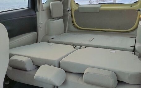 Toyota Passo Sette, 2011 год, 800 000 рублей, 11 фотография