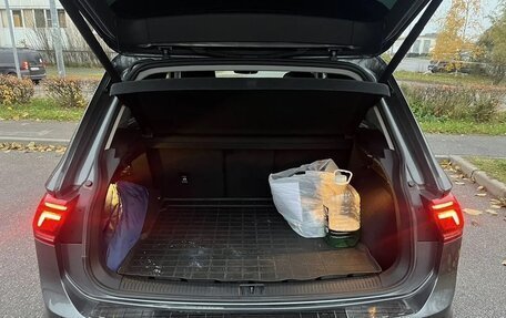 Volkswagen Tiguan II, 2021 год, 2 650 000 рублей, 13 фотография