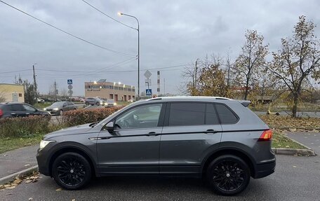 Volkswagen Tiguan II, 2021 год, 2 650 000 рублей, 2 фотография