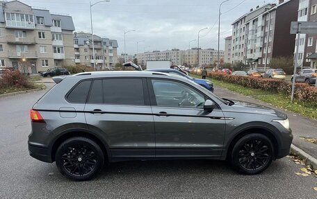 Volkswagen Tiguan II, 2021 год, 2 650 000 рублей, 3 фотография