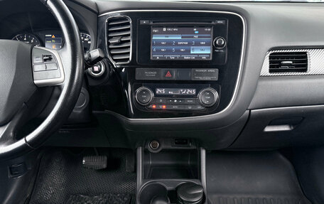 Mitsubishi Outlander III рестайлинг 3, 2014 год, 1 499 000 рублей, 7 фотография