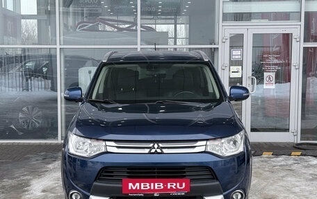 Mitsubishi Outlander III рестайлинг 3, 2014 год, 1 499 000 рублей, 3 фотография