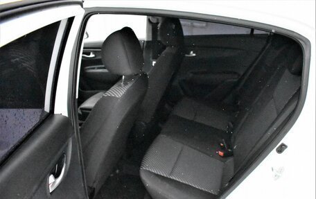 KIA Rio IV, 2018 год, 1 329 000 рублей, 10 фотография