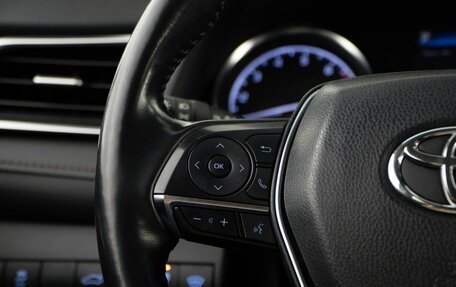 Toyota Camry, 2018 год, 2 290 000 рублей, 14 фотография