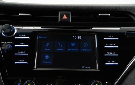 Toyota Camry, 2018 год, 2 290 000 рублей, 22 фотография