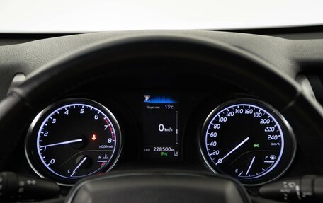 Toyota Camry, 2018 год, 2 290 000 рублей, 24 фотография