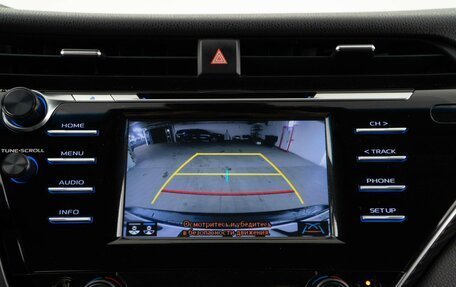 Toyota Camry, 2018 год, 2 290 000 рублей, 16 фотография