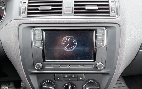 Volkswagen Jetta VI, 2015 год, 1 300 000 рублей, 16 фотография