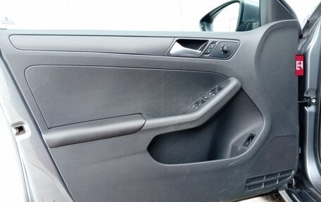 Volkswagen Jetta VI, 2015 год, 1 300 000 рублей, 19 фотография