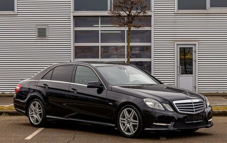 Mercedes-Benz E-Класс, 2012 год, 1 695 000 рублей, 3 фотография