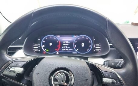 Skoda Rapid II, 2022 год, 1 900 000 рублей, 2 фотография