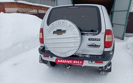 Chevrolet Niva I рестайлинг, 2003 год, 250 000 рублей, 3 фотография