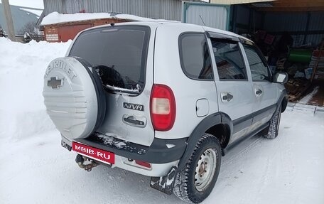 Chevrolet Niva I рестайлинг, 2003 год, 250 000 рублей, 14 фотография