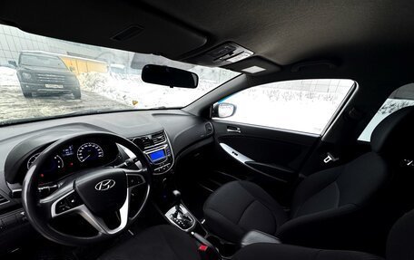 Hyundai Solaris II рестайлинг, 2013 год, 800 000 рублей, 13 фотография