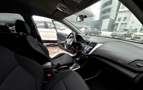 Hyundai Solaris II рестайлинг, 2013 год, 800 000 рублей, 8 фотография