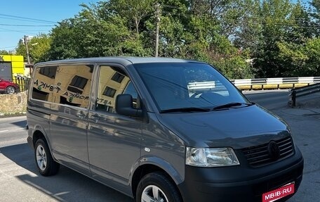 Volkswagen Transporter T5 рестайлинг, 2008 год, 1 000 000 рублей, 2 фотография
