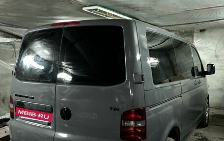 Volkswagen Transporter T5 рестайлинг, 2008 год, 1 000 000 рублей, 14 фотография