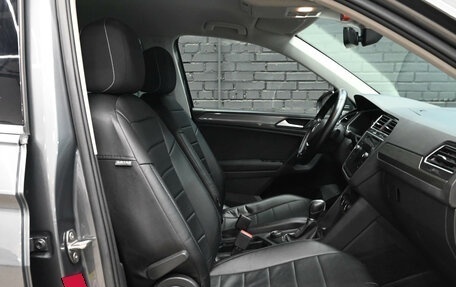 Volkswagen Tiguan II, 2019 год, 2 965 000 рублей, 10 фотография