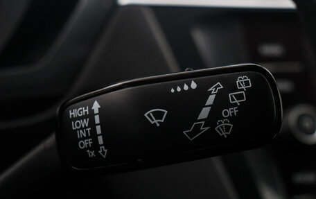 Volkswagen Tiguan II, 2021 год, 2 350 000 рублей, 13 фотография