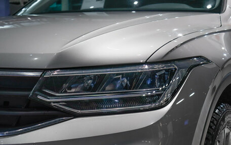 Volkswagen Tiguan II, 2021 год, 2 350 000 рублей, 23 фотография