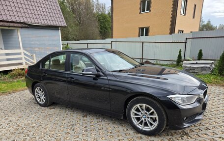 BMW 3 серия, 2015 год, 1 600 000 рублей, 9 фотография