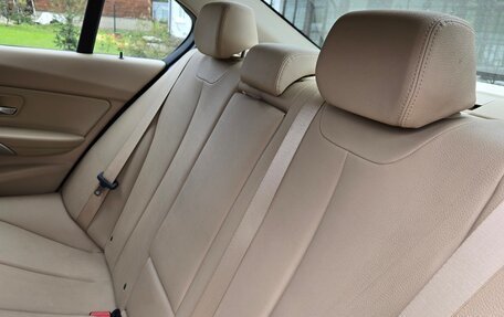 BMW 3 серия, 2015 год, 1 600 000 рублей, 12 фотография