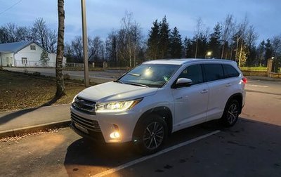 Toyota Highlander III, 2017 год, 2 800 000 рублей, 1 фотография