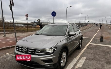 Volkswagen Tiguan II, 2017 год, 2 850 000 рублей, 4 фотография