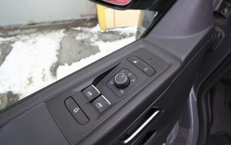 Volkswagen Multivan T6 рестайлинг, 2022 год, 8 195 000 рублей, 20 фотография