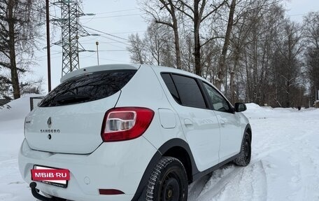 Renault Sandero II рестайлинг, 2017 год, 799 000 рублей, 2 фотография