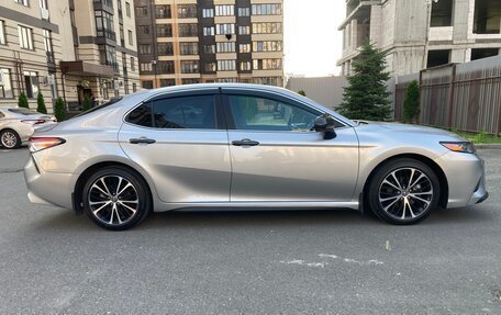 Toyota Camry, 2019 год, 3 050 000 рублей, 3 фотография