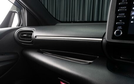 Toyota Yaris, 2020 год, 1 279 000 рублей, 22 фотография