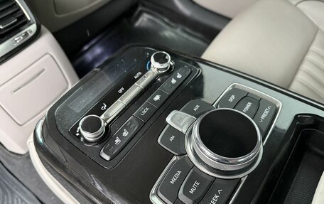 Genesis G90 I рестайлинг, 2018 год, 2 490 000 рублей, 13 фотография