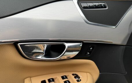 Volvo XC90 II рестайлинг, 2016 год, 2 999 000 рублей, 15 фотография