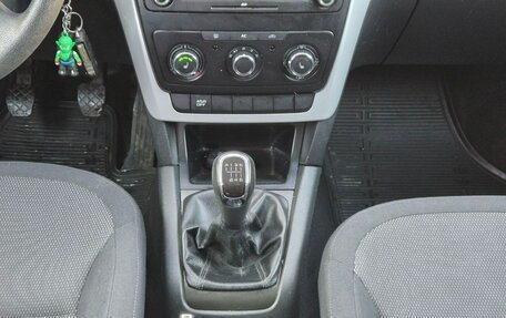 Skoda Yeti I рестайлинг, 2011 год, 600 000 рублей, 11 фотография