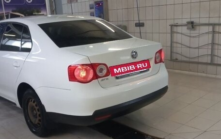 Volkswagen Jetta VI, 2009 год, 700 000 рублей, 20 фотография