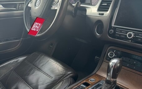 Volkswagen Touareg III, 2012 год, 2 200 000 рублей, 11 фотография