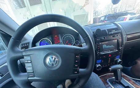 Volkswagen Touareg III, 2010 год, 1 200 000 рублей, 8 фотография